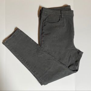 American Eagle Dark Grey Jegging
